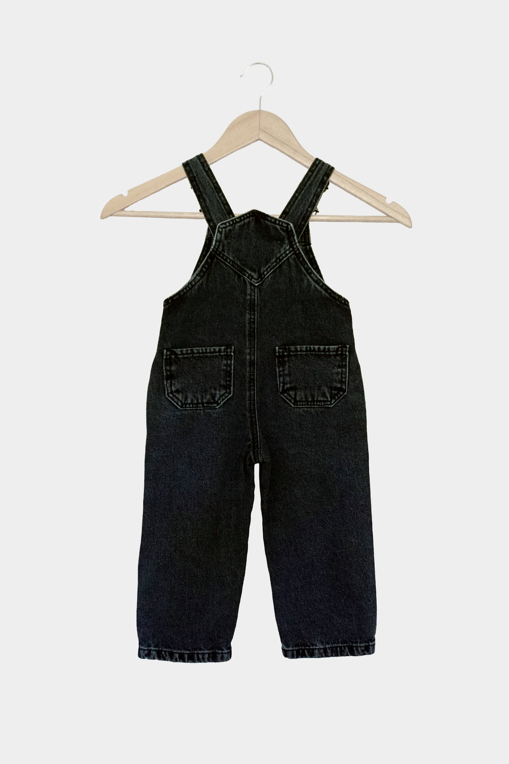 Jardinera de mezclilla unisex para niñas y niños (1–6 años) – Negra